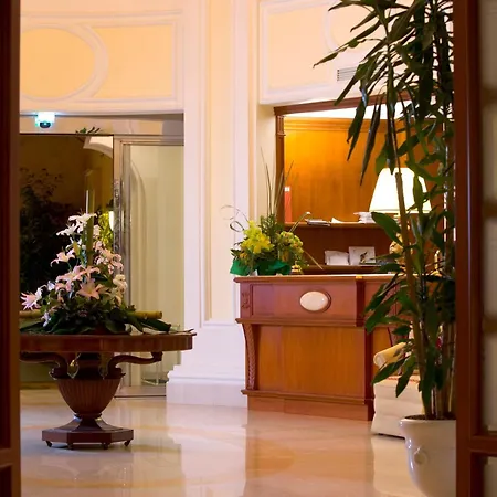 Palazzo Alabardieri-2